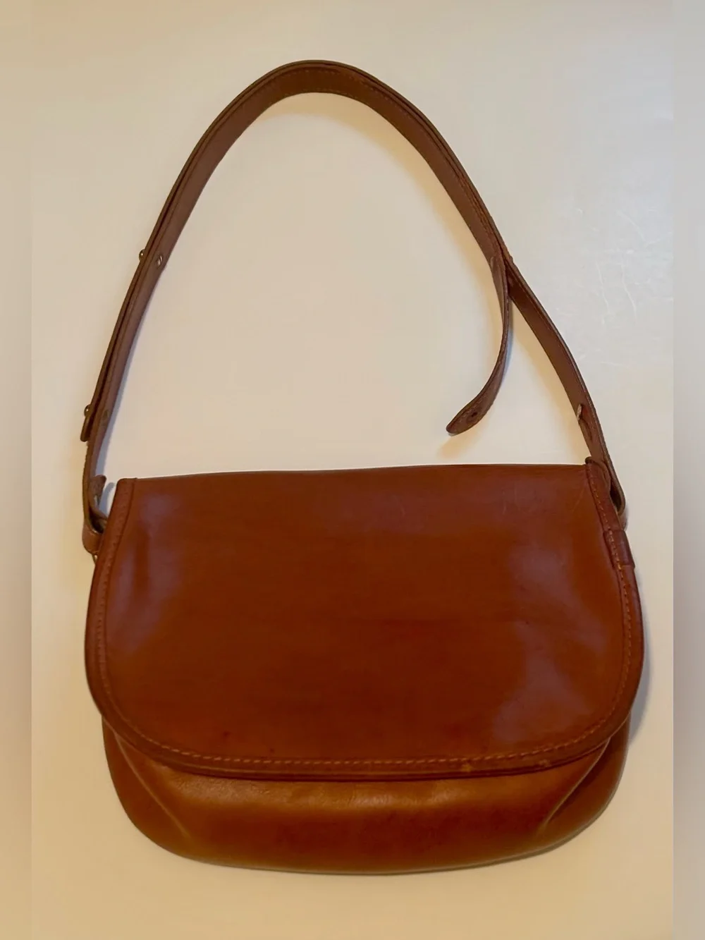 Chapmen Full-Grain Tanned Leather Saddle Bag Tan | NMS 10L